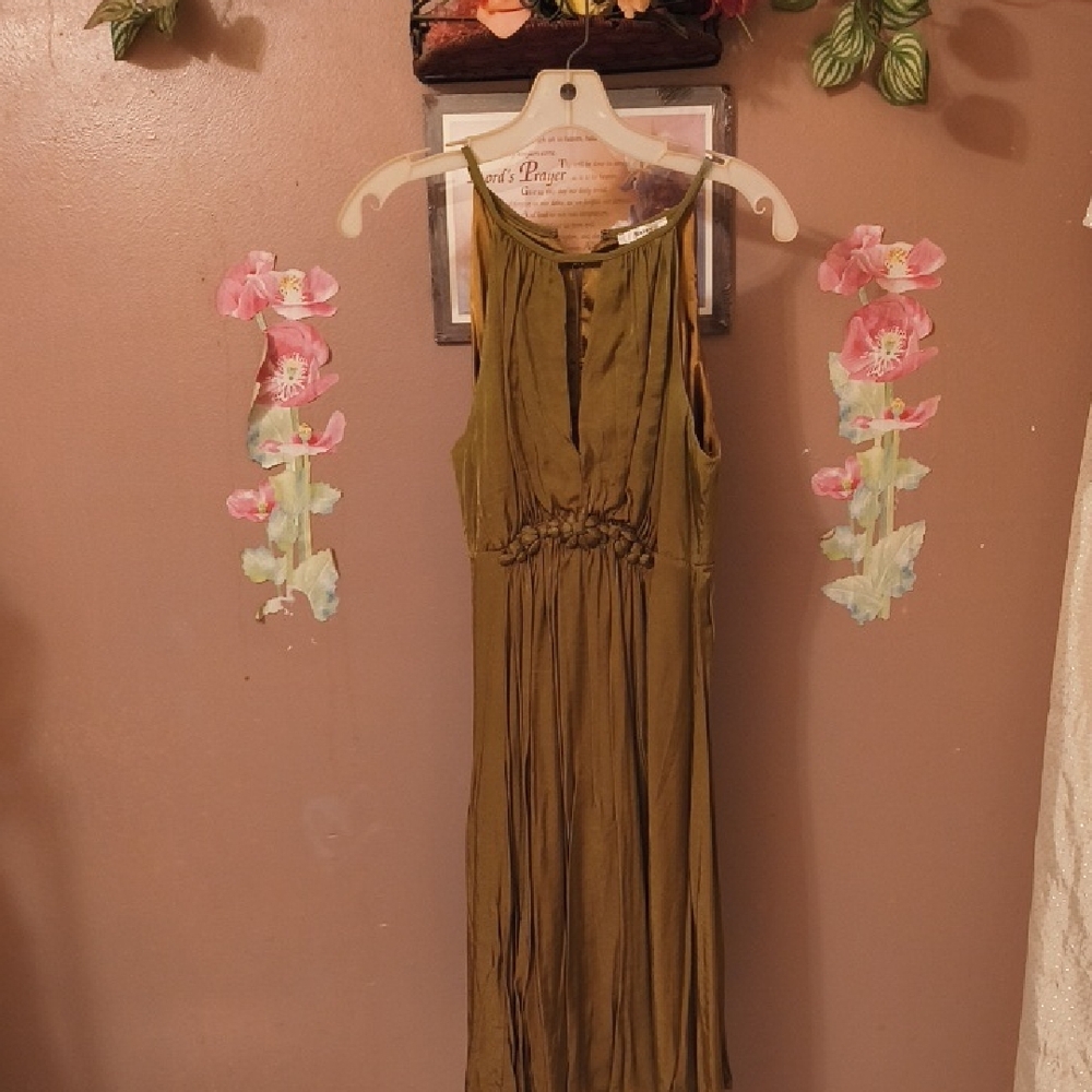 Esley Olive Green Midi Dress